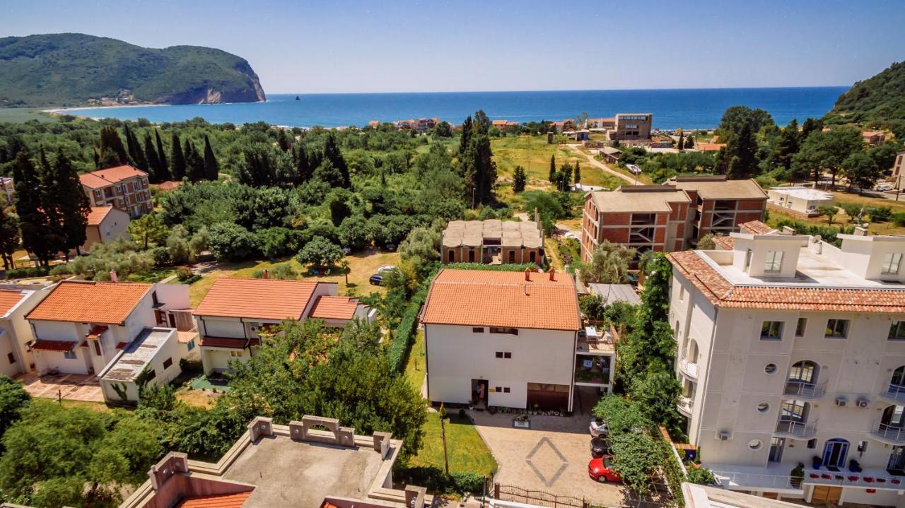 Apartments Viktorija Petrovac Exterior foto